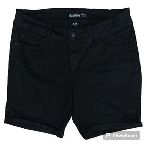 Love My Booty Black Stretch Shorts Size 18
